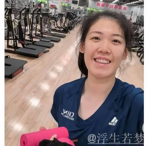 李盈莹现身训练场 伤势恢复进展良好
